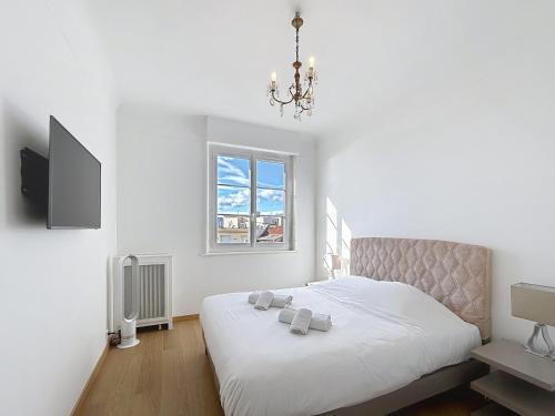 Palais Alexandre III Magnificent 4 sea view 100m from the Croisette