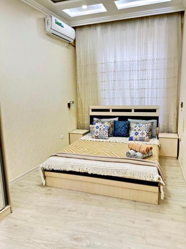 Apartment Oltintepa