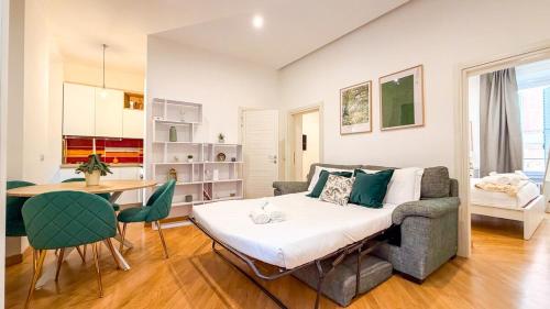 Cozy 2BR for 6 Guests Near Metro, Piazza Vittorio