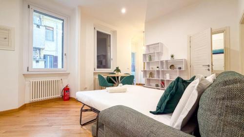 Cozy 2BR for 6 Guests Near Metro, Piazza Vittorio