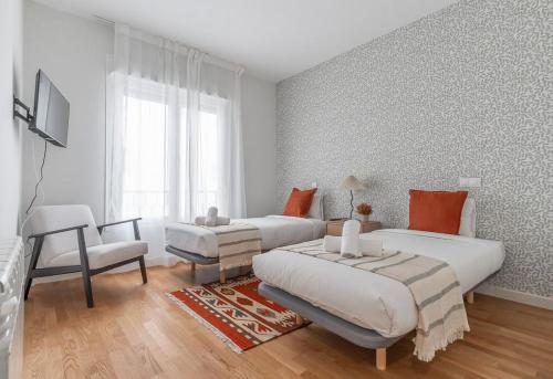 Stunning spacious -3Bdr 25Baths -Salamanca