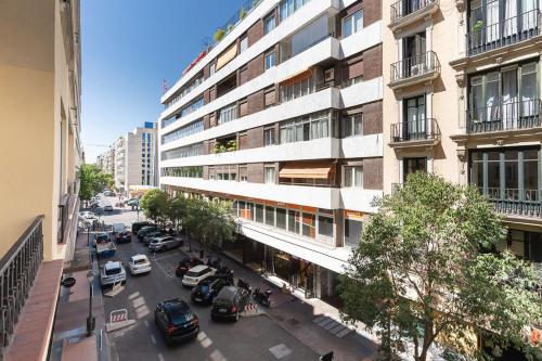 Stunning spacious -3Bdr 25Baths -Salamanca
