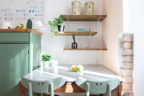 Charming Capri style Retreat - near Termini station, near Colosseum