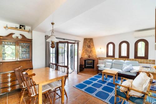 Next to the Sea, Detached House Big Terrace, Few Steps Away from the Beach, Paddel, MiniGolf, BBQ