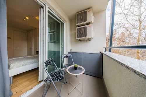 Flex SelfCheckIns 206 - 207- 210 - 211 - Zagreb - 4 Studio Units - Parking