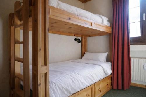 Alpine Apartment with Balcony, Lake & Ski Views