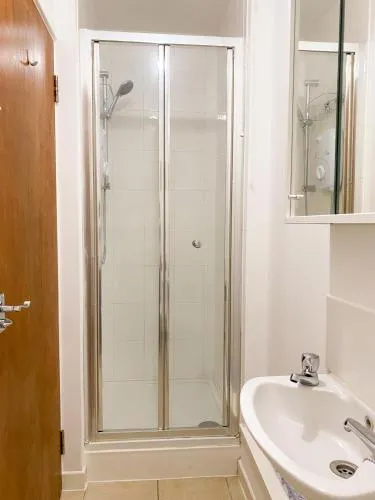 Cardiff Stay- Sleeps 4- FREE PARKING- 8 min to City photo 33