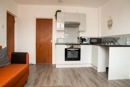 Cardiff Stay- Sleeps 4- FREE PARKING- 8 min to City photo 14