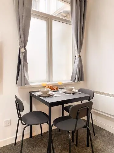 Cardiff Stay- Sleeps 4- FREE PARKING- 8 min to City photo 48