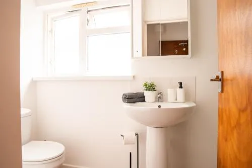Cardiff Stay- Sleeps 4- FREE PARKING- 8 min to City photo 65