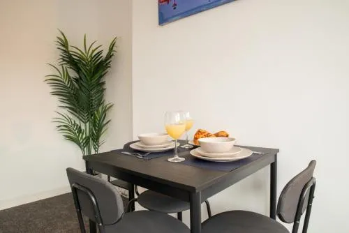 Cardiff Stay- Sleeps 4- FREE PARKING- 8 min to City photo 78