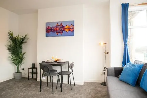 Cardiff Stay- Sleeps 4- FREE PARKING- 8 min to City photo 76