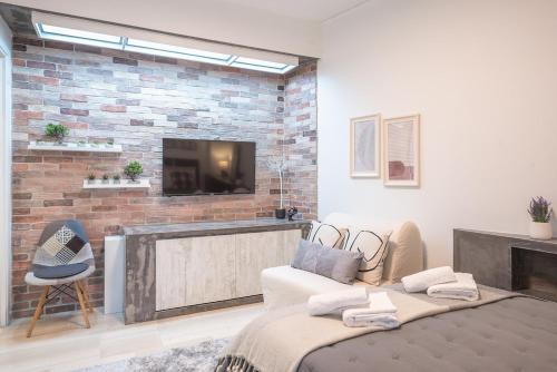Cozy Seaside Apartment in Aphrodite Bay, Piraeus