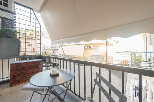 Cozy Seaside Apartment in Aphrodite Bay, Piraeus