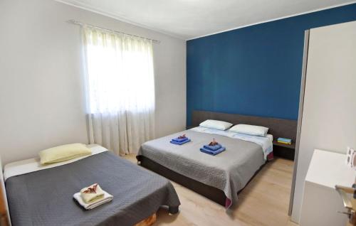 Umag flat with terrace and garden