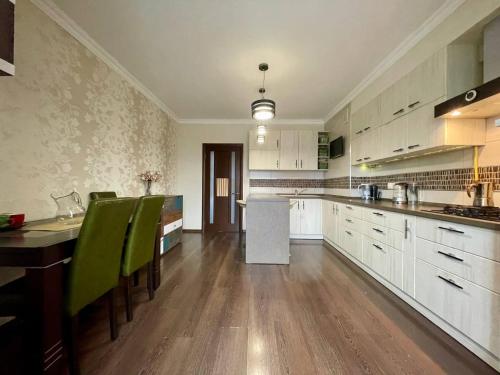 Chisinau Lakeview City Center 2BR Residence