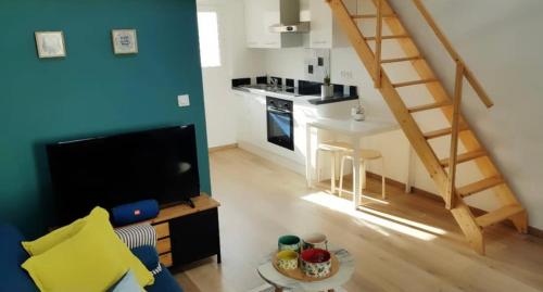 Charmant duplexe dans maison de cour