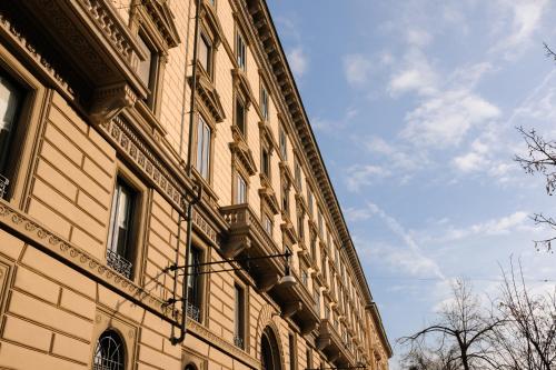 Suite Apartment Castello Sforzesco, Undermyname