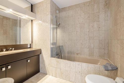 64 ANTIBES - Stunning 1-bedroom with terrace at Gray d'Albion