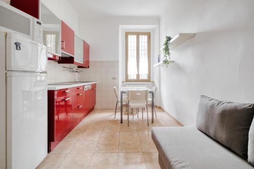 The Bocconi Quarter - Milanese Living from Navigli to Duomo