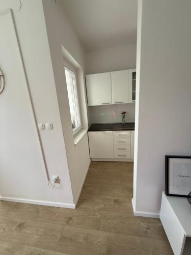 Mirela modern apartment near the beach, Novalja