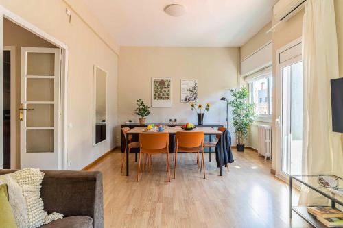 731 - AB Enric Granados Apartment