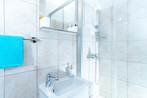 Apartment Kokolo with sea view