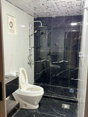 Un baño de Sunrise Echo Camp