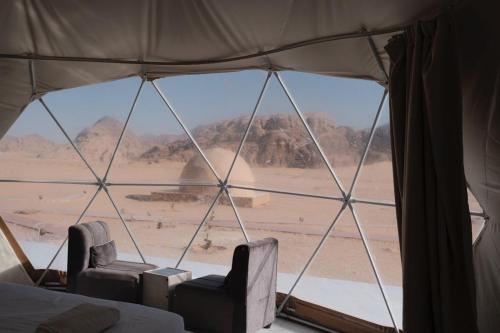 Un paisaje natural cerca del camping de lujo