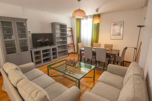 Rentalsevilla Nuestro Padre Nazareno