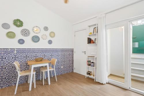Pátio da Luz 1Bdr House by LovelyStay
