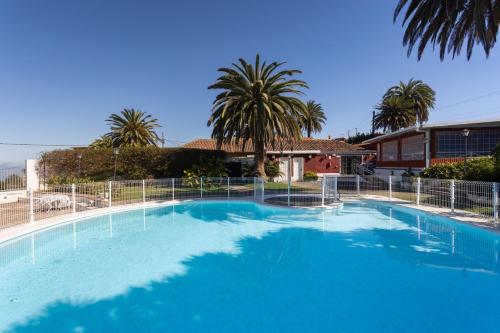 Home2Book Colonial Luxury Villa with Pool