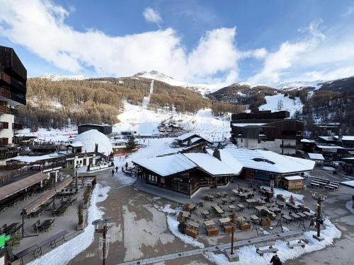 Studio 4 personnes au cœur des Orres 1650 avec accès direct aux pistes et commerces - FR-1-322-553
