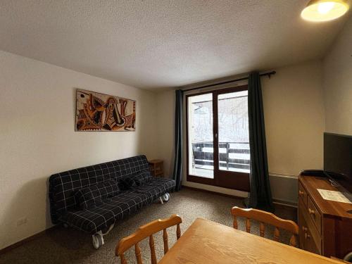 Studio calme, balcon sud, skis aux pieds, 100m des remontées et commerces - FR-1-322-575