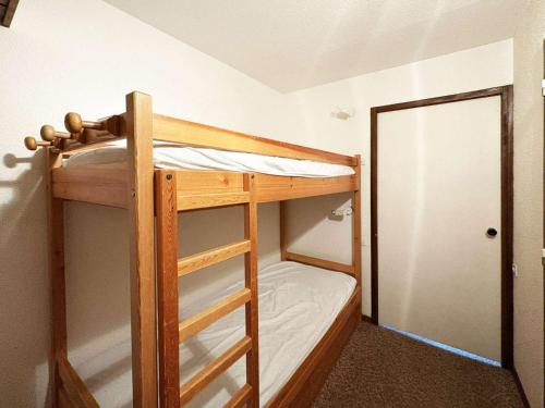 Studio calme, balcon sud, skis aux pieds, 100m des remontées et commerces - FR-1-322-575