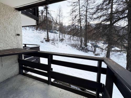Studio calme, balcon sud, skis aux pieds, 100m des remontées et commerces - FR-1-322-575