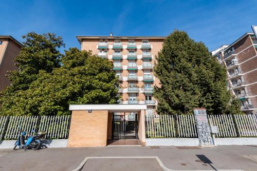Milano 4 Pax Wi-Fi Bisceglie Via Zurigo