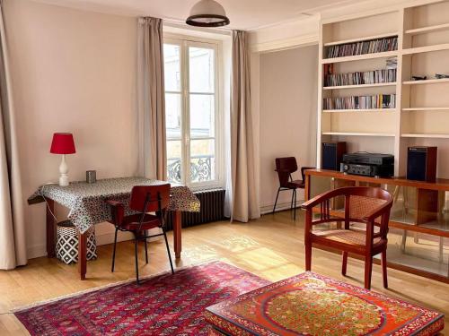Large 4-room apartment in Paris 5th Cuvier