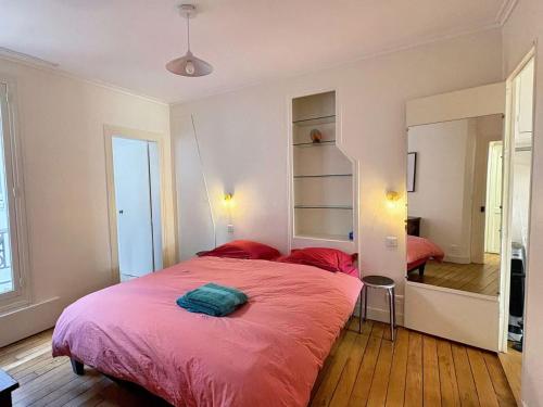 Large 4-room apartment in Paris 5th Cuvier