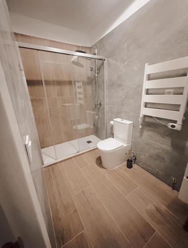 Habitación con baño privado 2