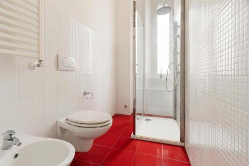 GuestHost - Cozy Balcony Apartment Milano Meda