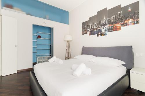 GuestHost - Cozy Balcony Apartment Milano Meda