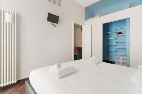 GuestHost - Cozy Balcony Apartment Milano Meda