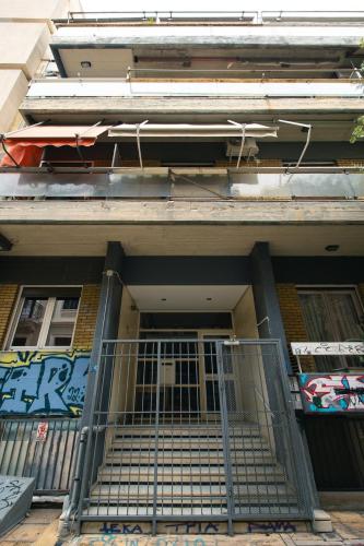 Joyo Flat Downtown in Exarcheia