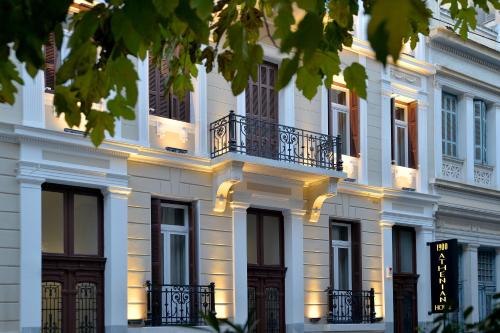 1900 ATHENIAN HOUSE