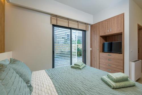 Mouratti New Luxury Garden Apartment