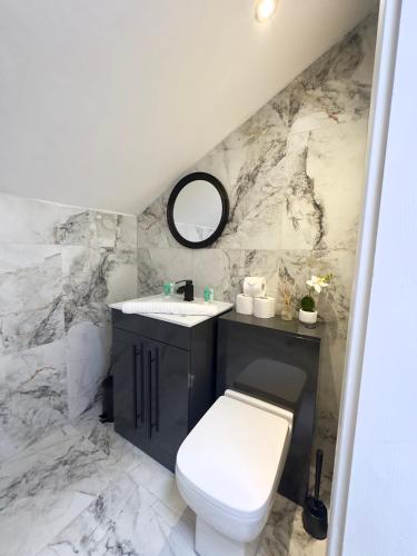 Cumberland Street Apartments by Happy Days photo 178