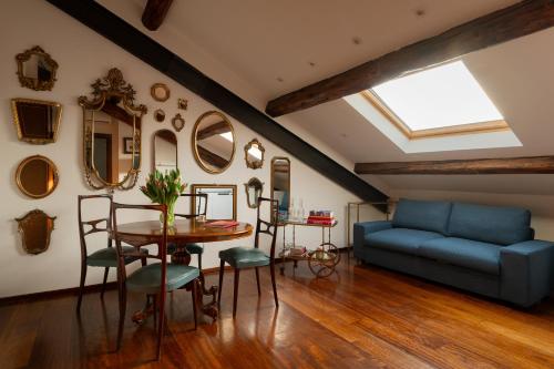 Suite Apartment Castello Sforzesco, Undermyname