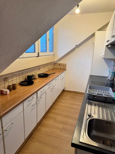 Großes Stadt Zimmer