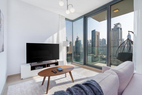 Gala Guests - LIV Contemporary Marina View Apartment Collection